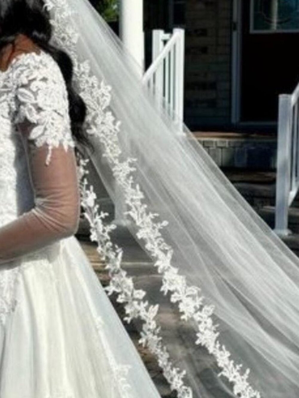WEDDING DRESS WITH VEIL - Picture 12 of 12